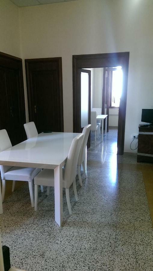Palazzo Don Ruggiero Hotel San Ferdinando di Puglia Екстериор снимка