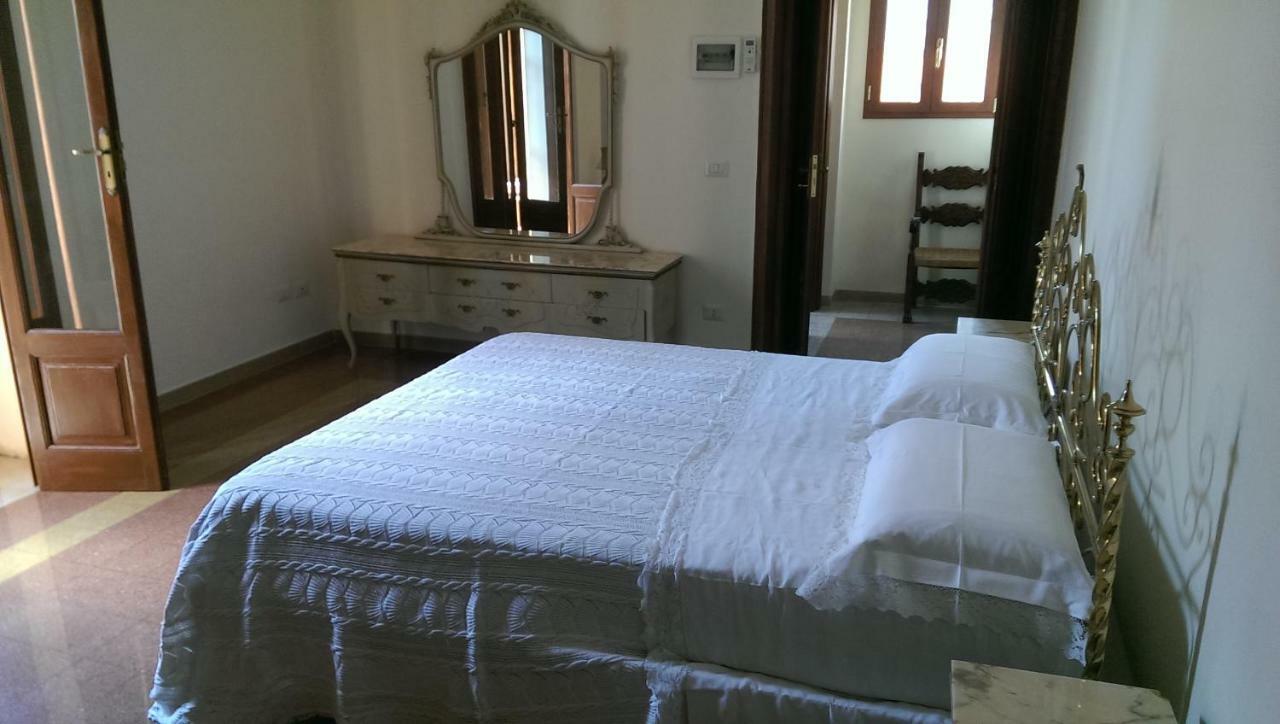 Palazzo Don Ruggiero Hotel San Ferdinando di Puglia Екстериор снимка